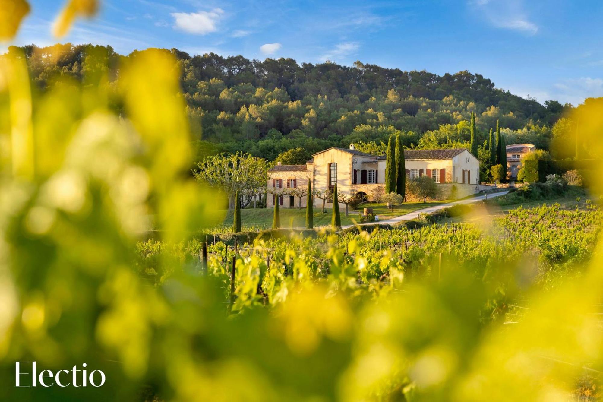 Апарт отель Bastide Domaine Tour Campanets Ле-Пюи-Сент-Репарад Экстерьер фото