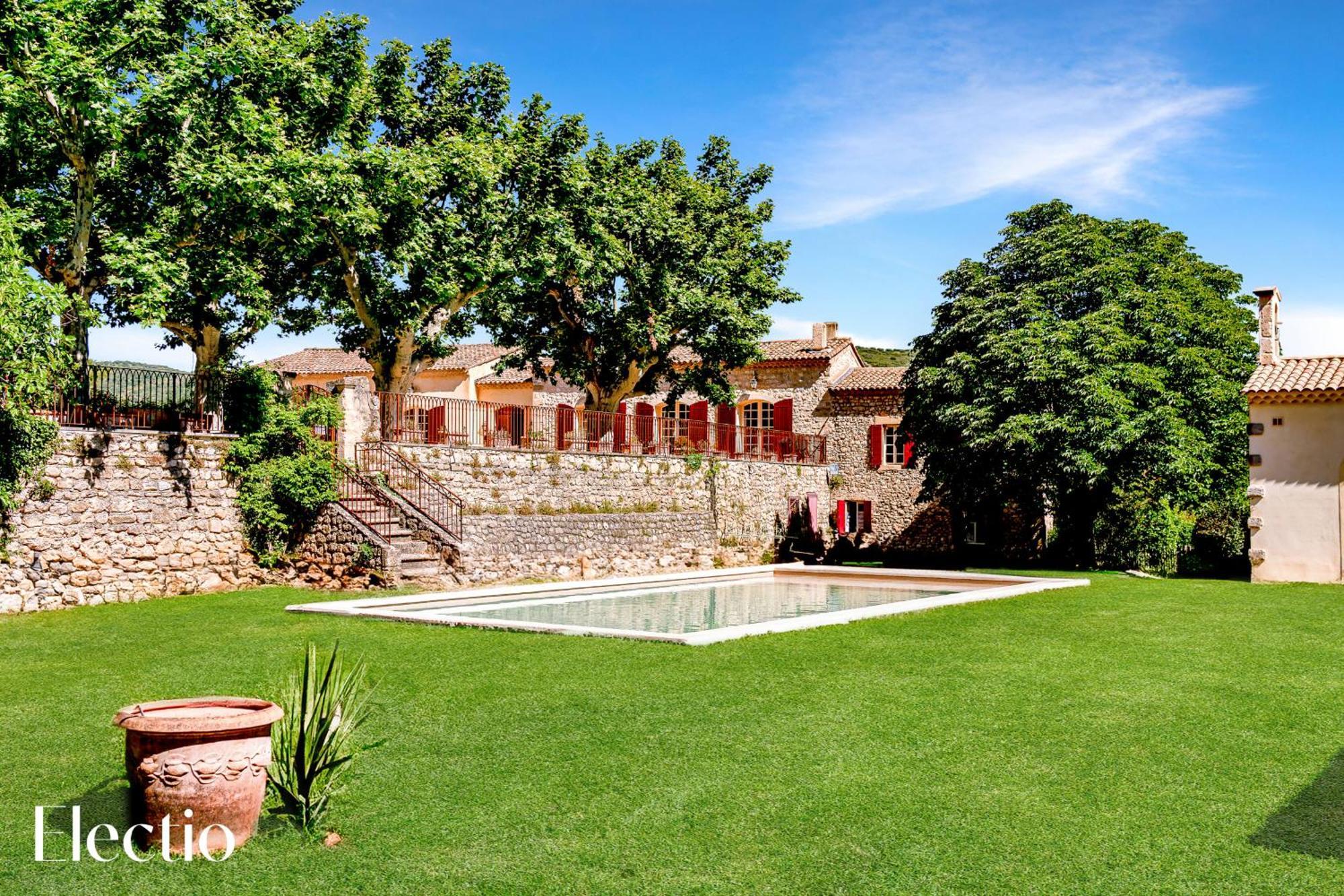 Апарт отель Bastide Domaine Tour Campanets Ле-Пюи-Сент-Репарад Экстерьер фото