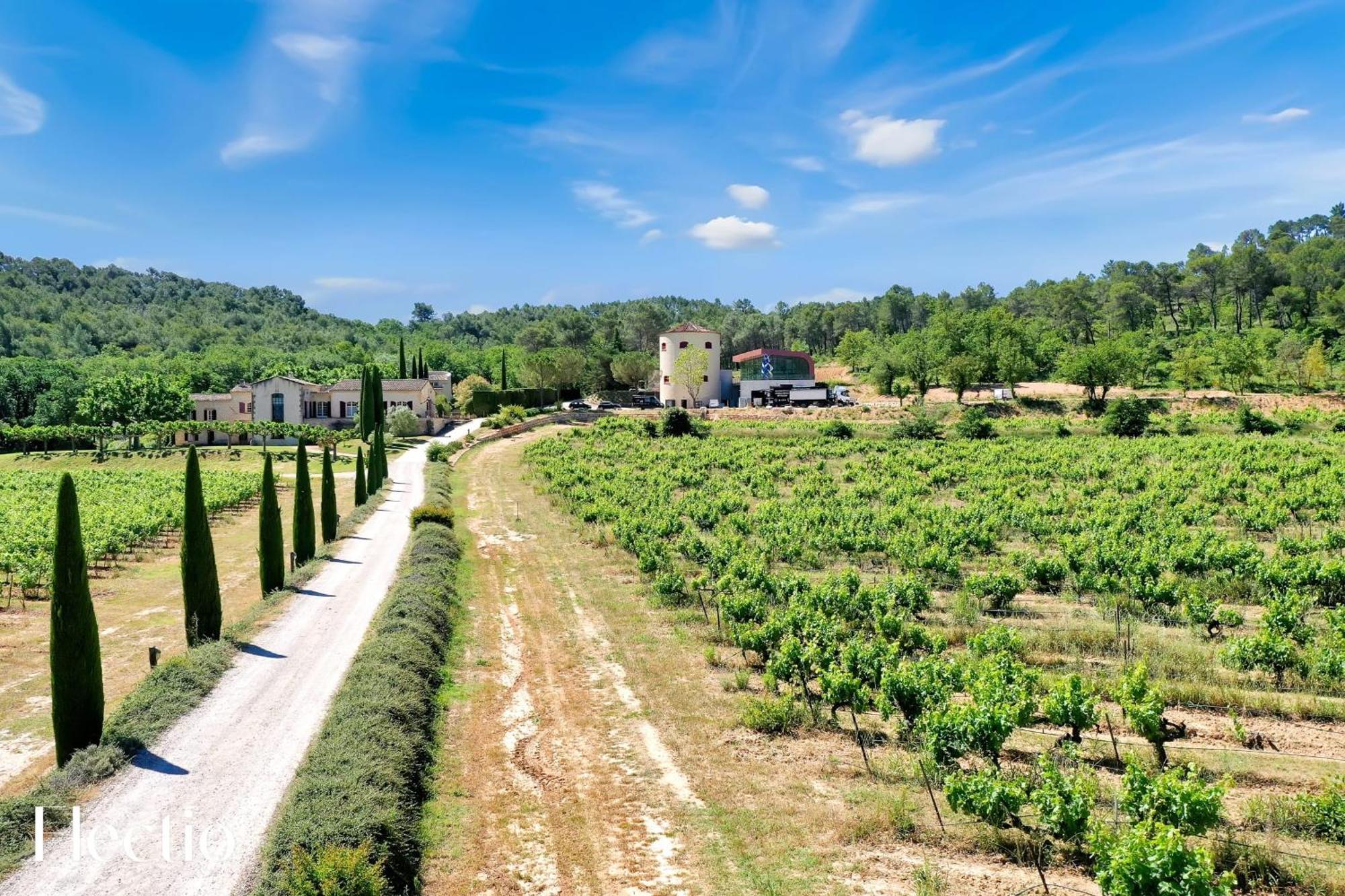 Апарт отель Bastide Domaine Tour Campanets Ле-Пюи-Сент-Репарад Экстерьер фото